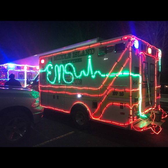 Meet your Posher, Jenn - Picture 2 of 4